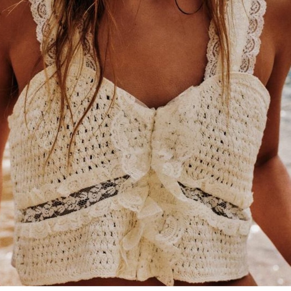 Zara Romantic Lace Trim Crochet Crop Top Ecru
